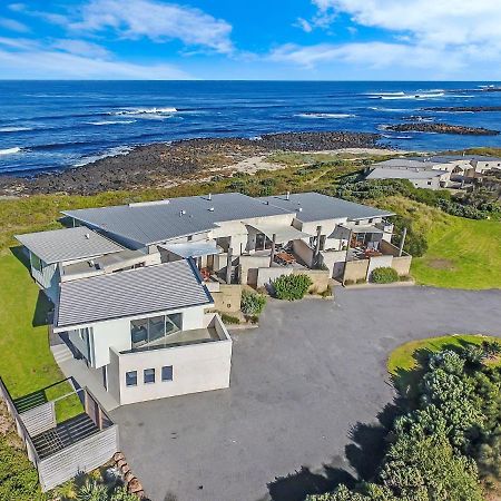 Hearns Beachside Villa 2 Port Fairy Eksteriør bilde