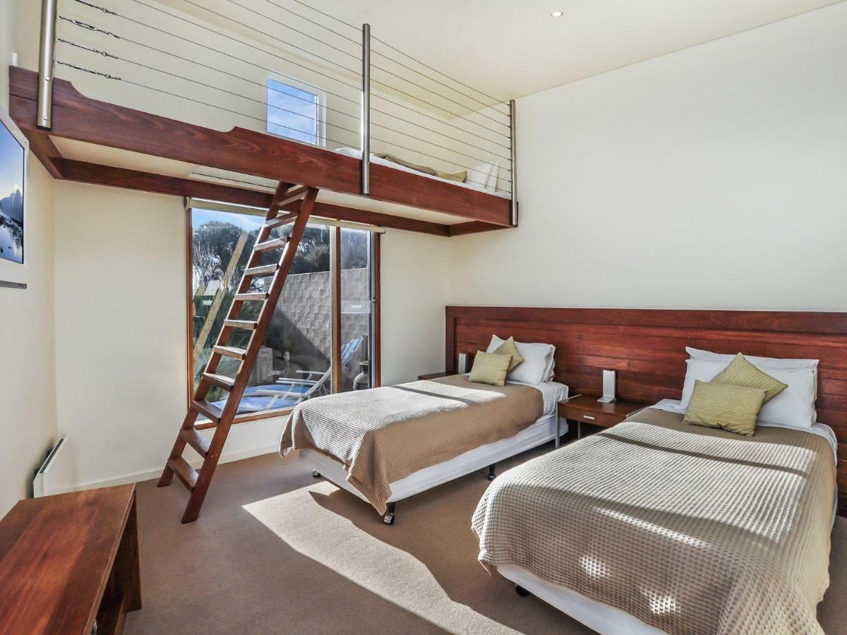 Hearns Beachside Villa 2 Port Fairy Eksteriør bilde